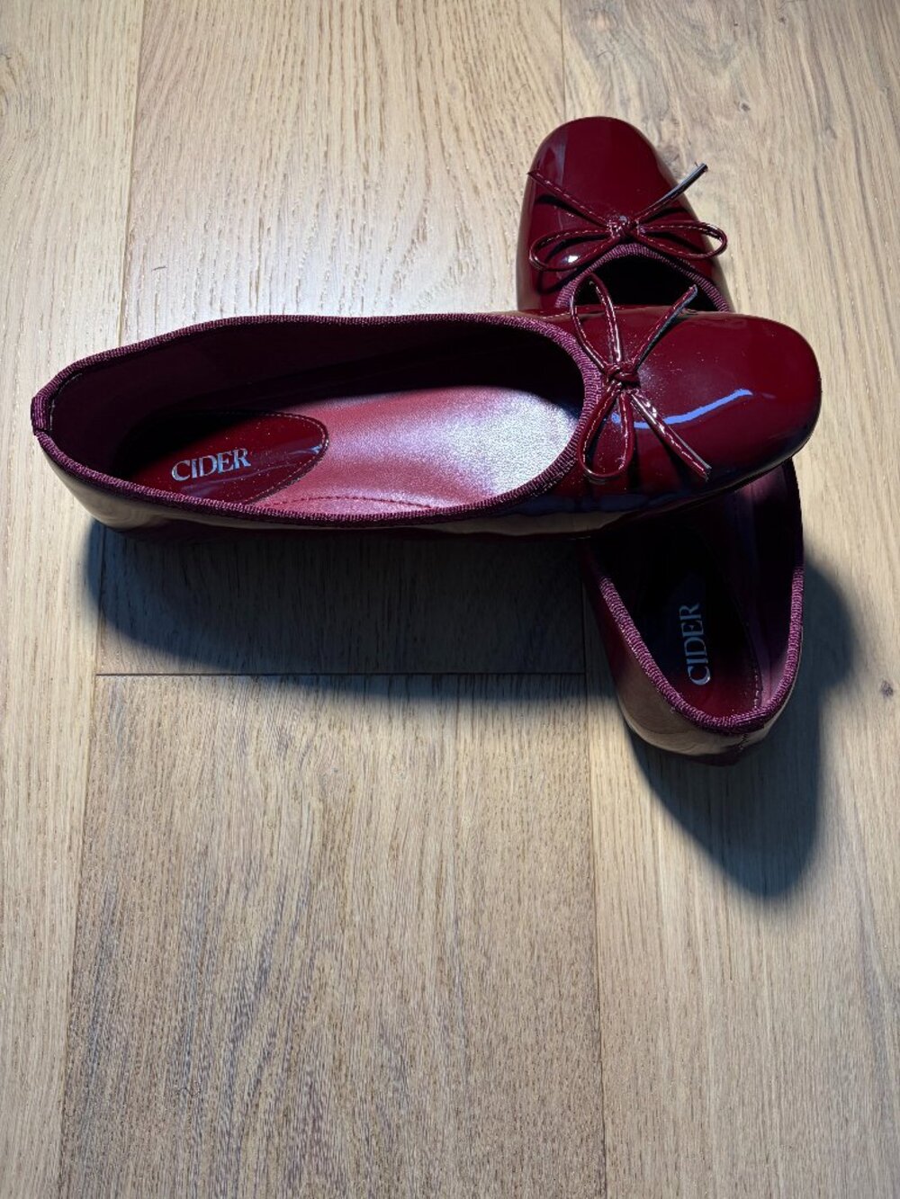 Wine Red Ballet Flats Women’s 9